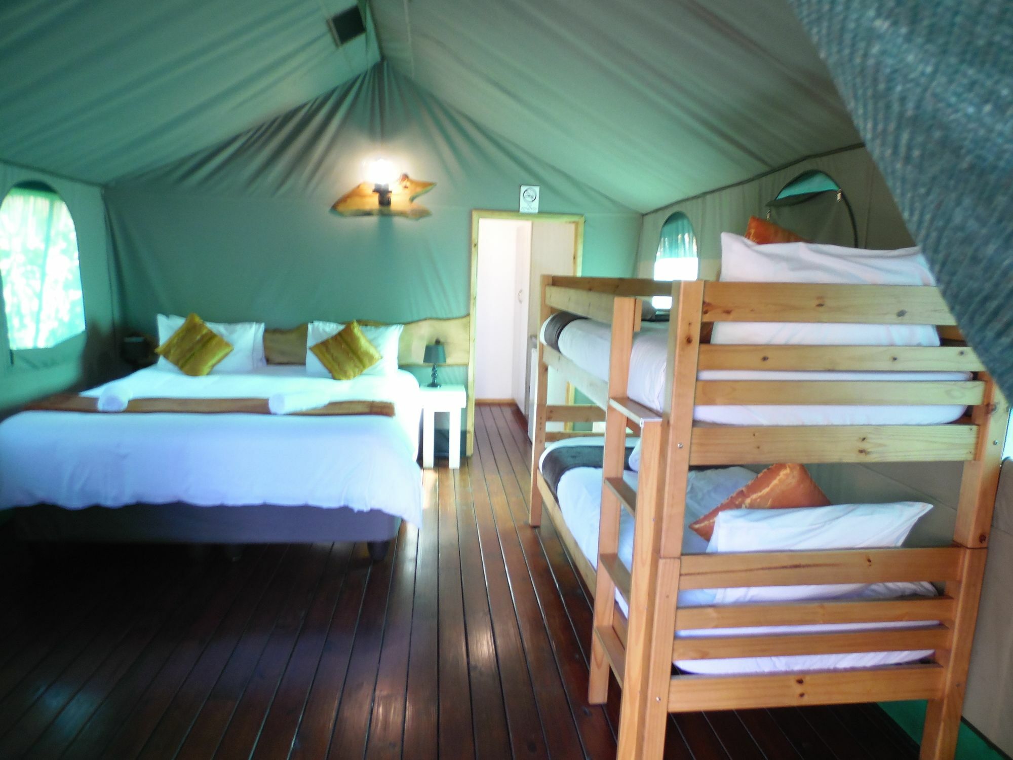 蒙兹野外豪华帐篷营地旅馆 Saint Lucia Estuary 外观 照片